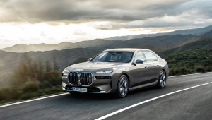 Read more about the article BMW i7 Long-Term Review: Living with a Luxury EV