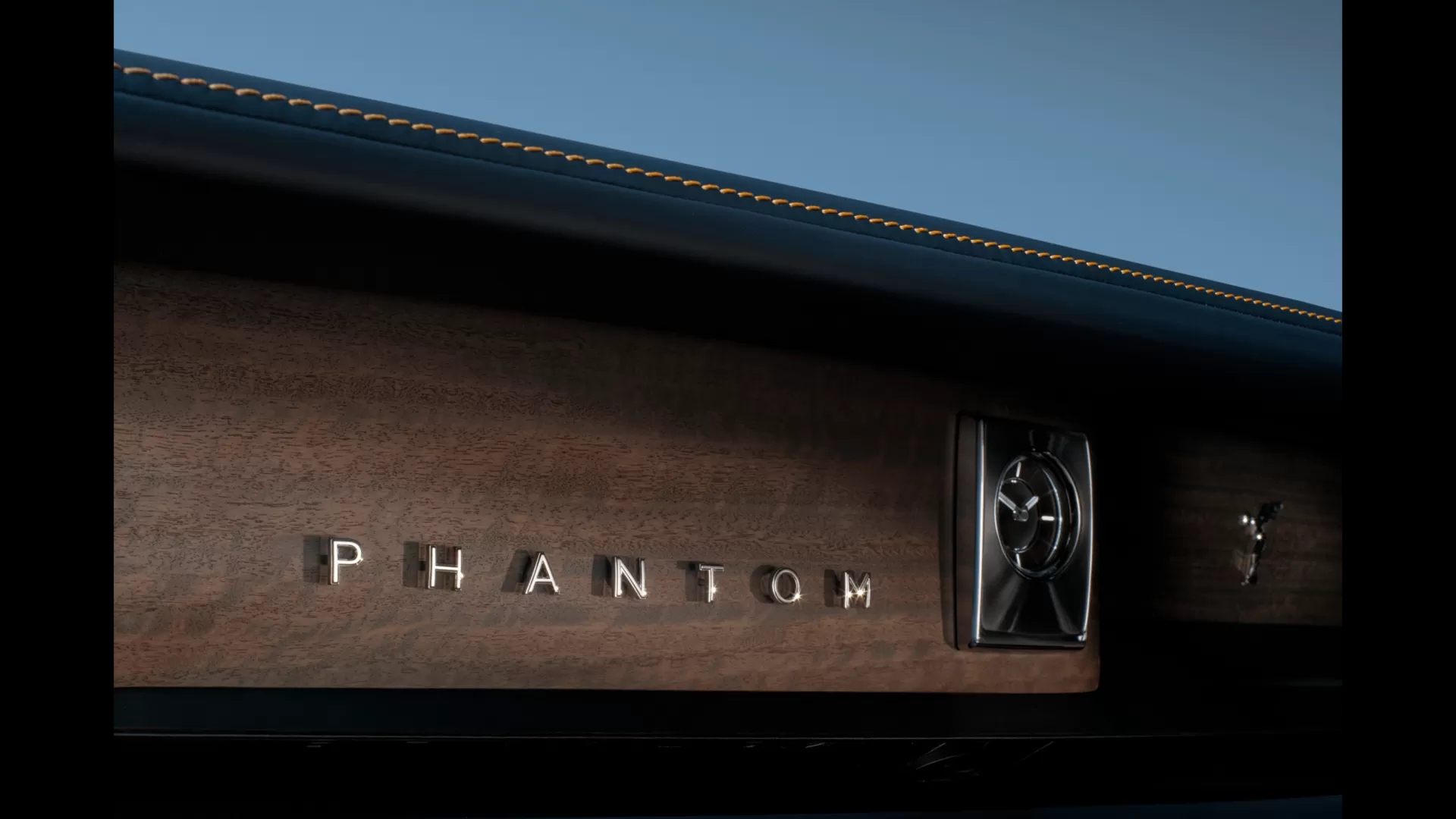 Rolls-Royce Phantom Brand logo