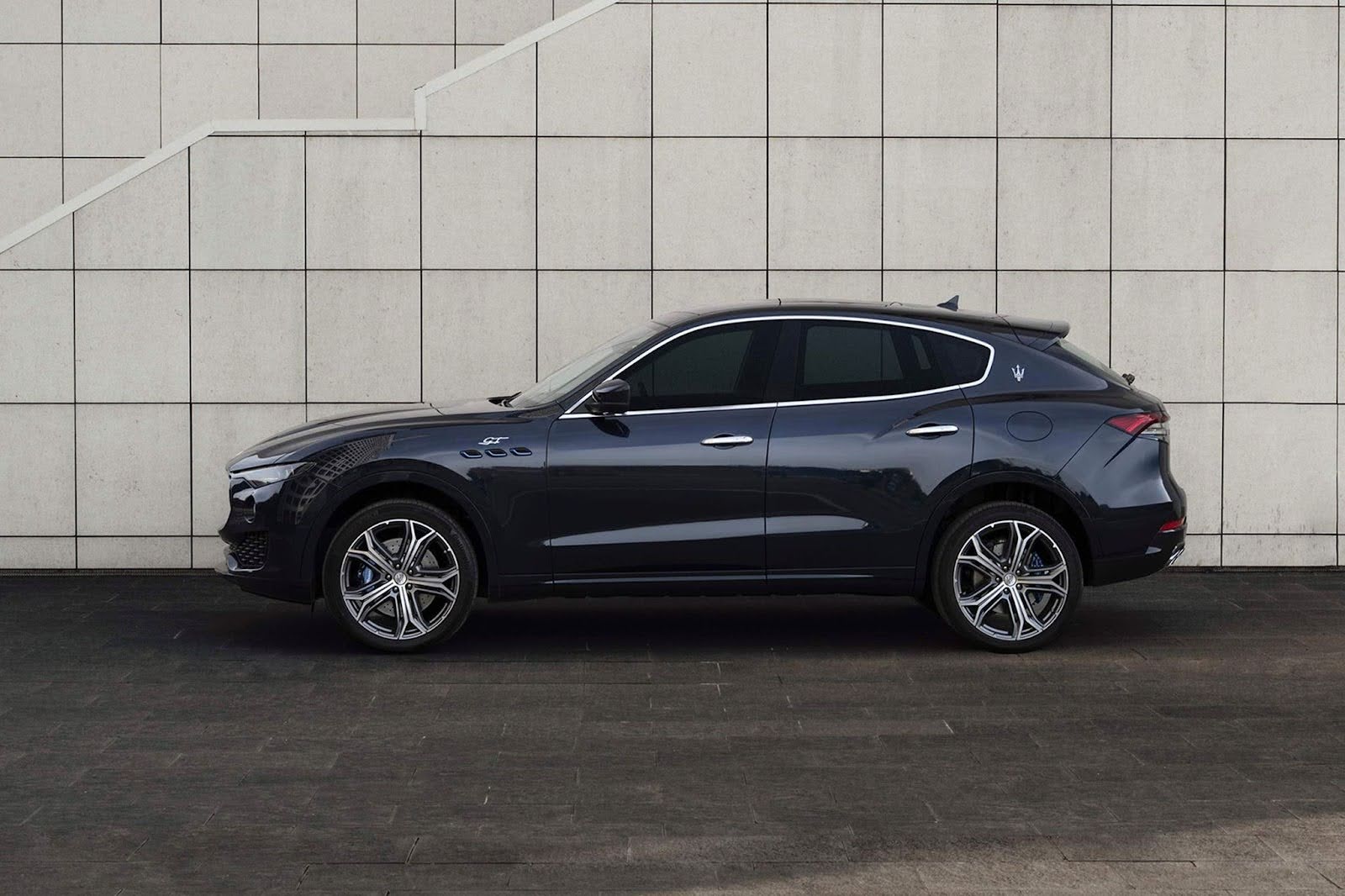 Read more about the article Maserati Levante Review 2025: The Exotic Italian SUV for Discerning Buyers