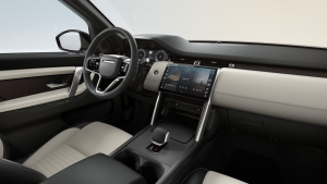 Land Rover Discovery Sport 2026 Driver's Cockpit