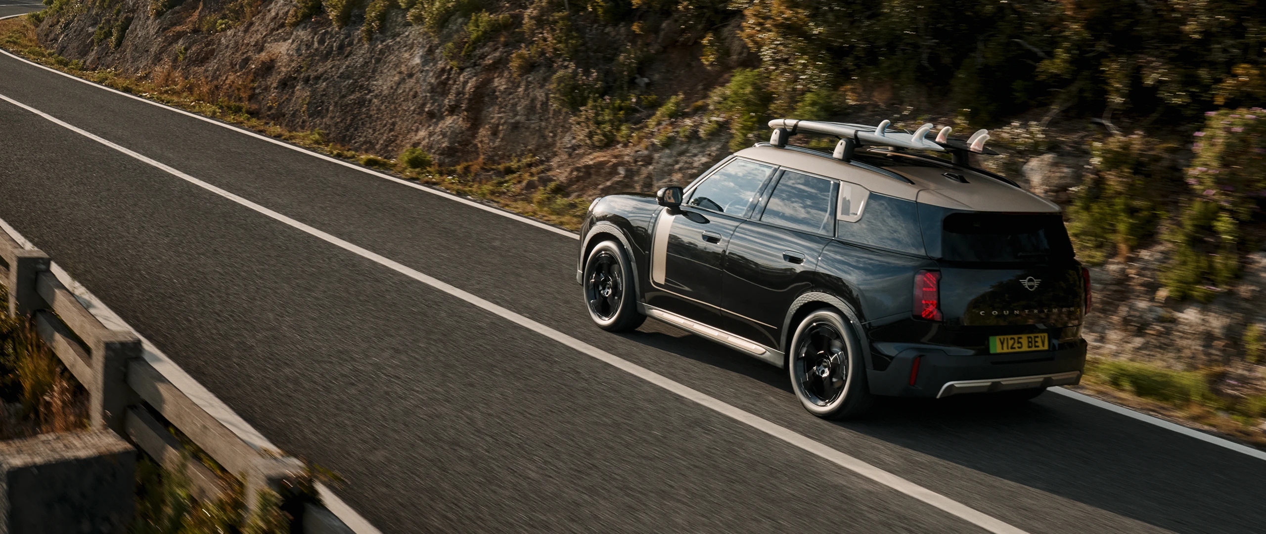 Read more about the article MINI Countryman Electric 2026 Review: Specs, Range, Performance, and Price in India