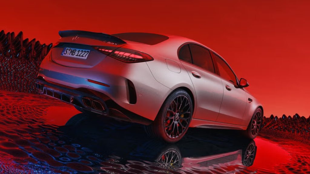 Mercedes-AMG C 43 Back Side Angle